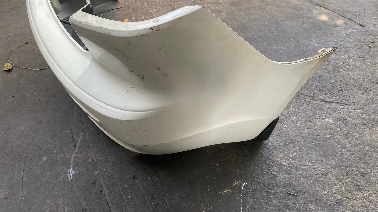 BUMPER TRASERO MITSUBISHI LANCER 2011