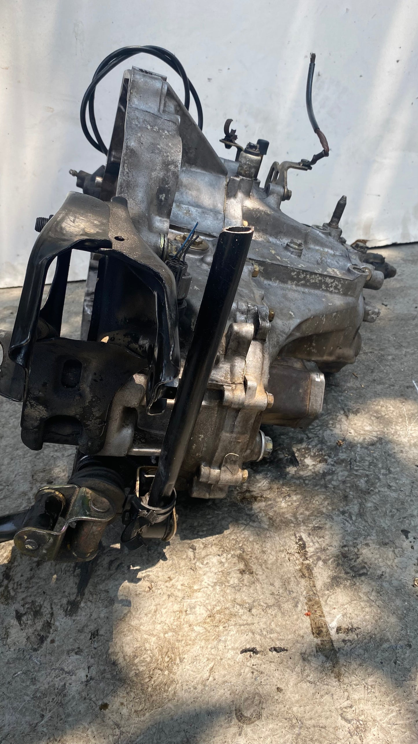 CAJA HONDA CIVIC D16Y5 1998