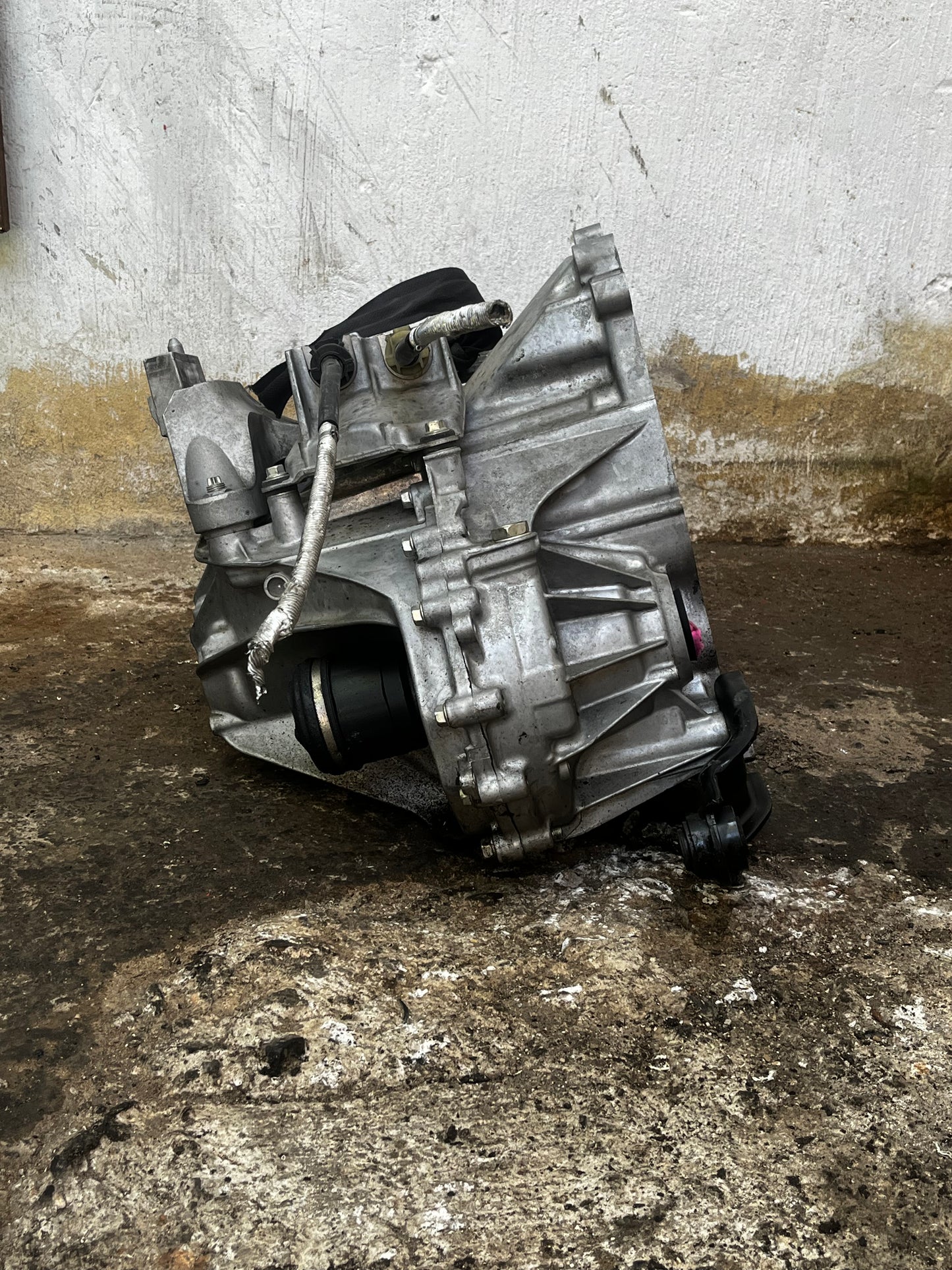 Caja mecánica de Mazda 3 2.0 modelo 2012