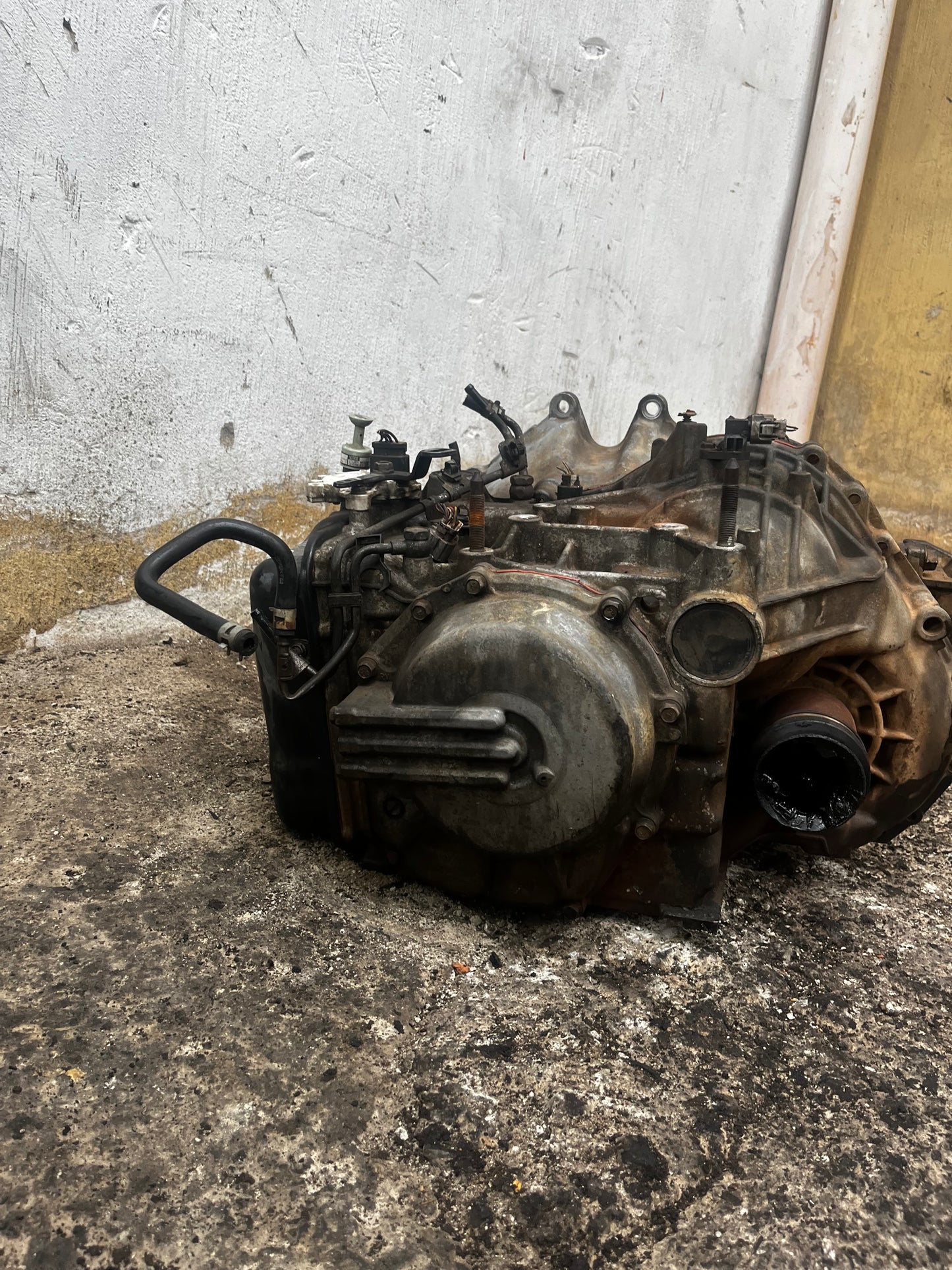 Caja automática de Mitsubishi Endeavor 3.5 6G75 modelo 2007-2008