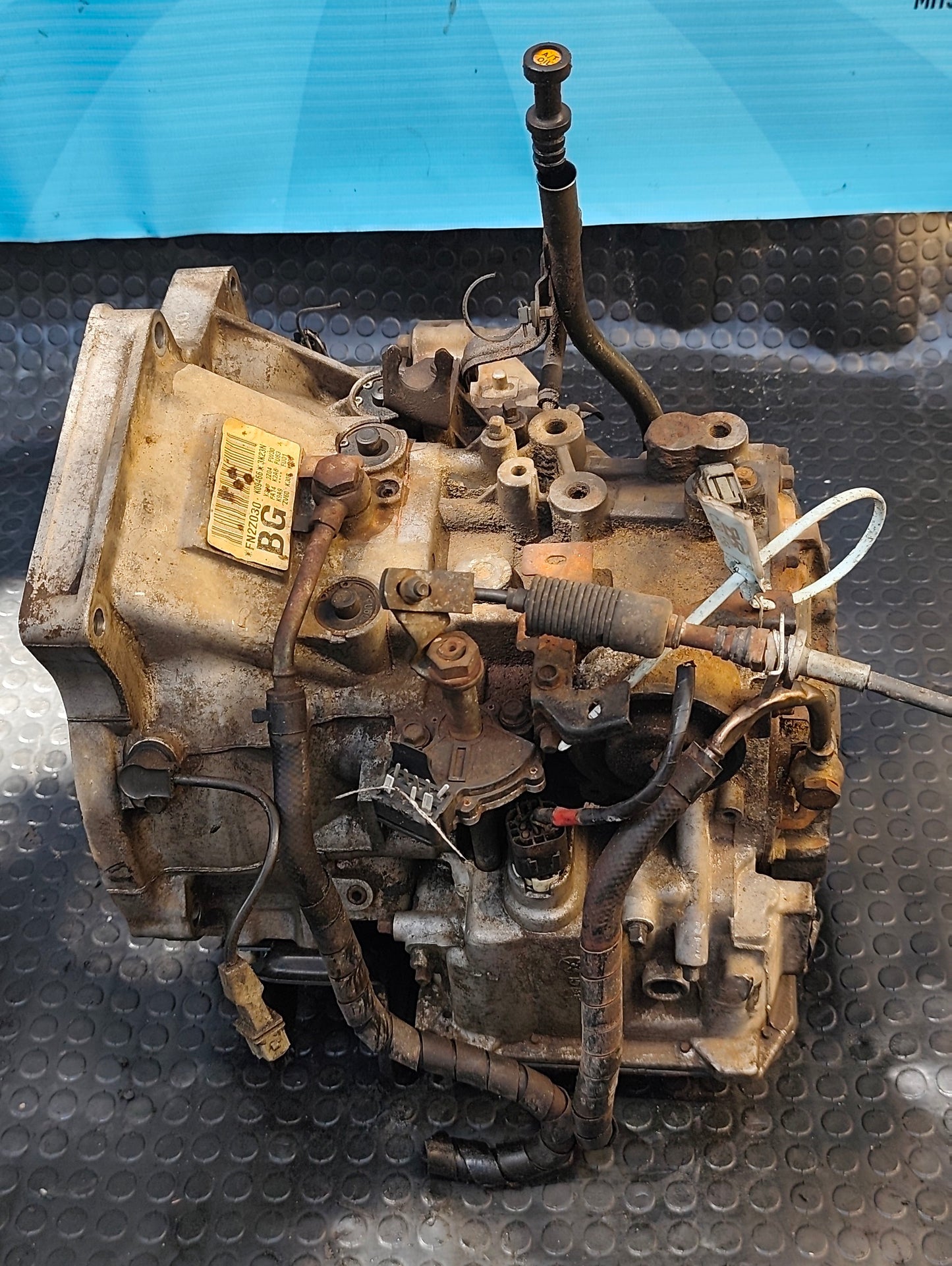 CAJA AUTOMATICA KIA RIO 2004 1.6