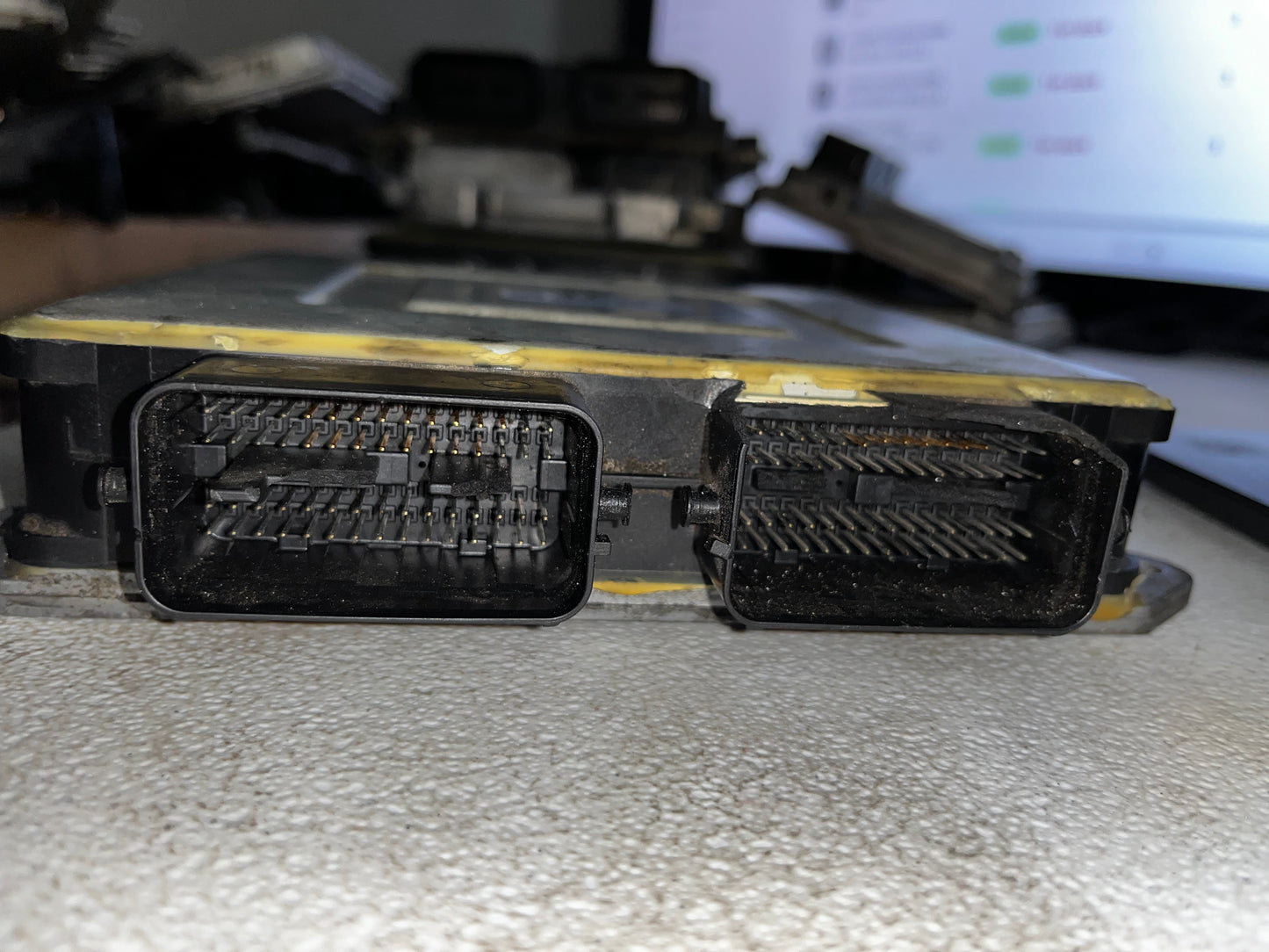 COMPUTADORA DE MAZDA 3 AUTOMATICO 2005 2.3