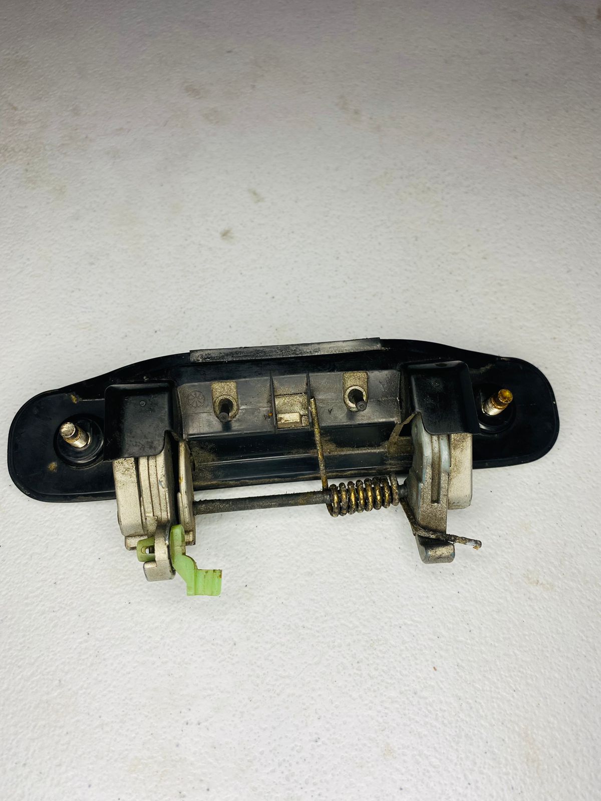 MANECILLA EXTERNA TRASERA DERECHA NISSAN SENTRA 1999