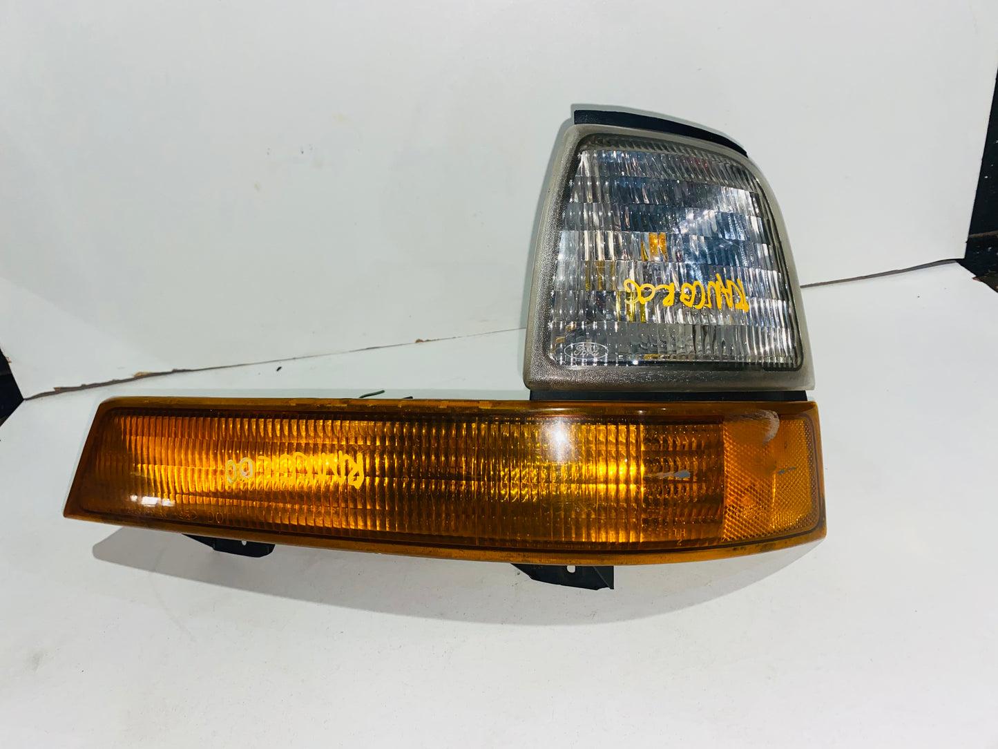 PIDE VÍAS IZQUIERDO PARA FORD RANGER (1998-2000)
