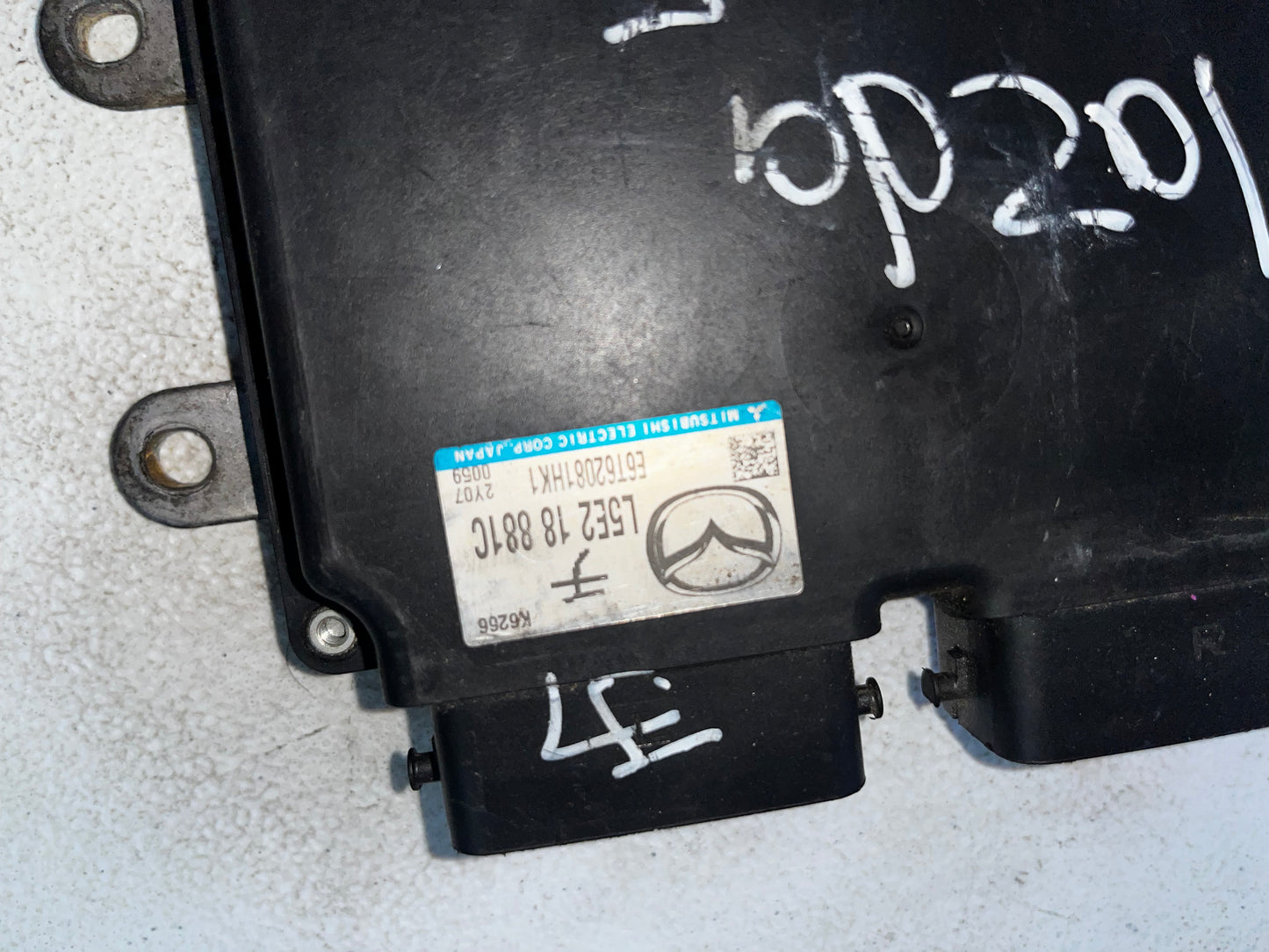 COMPUTADORA PARA MAZDA 2.5 AUTOMÁTICO