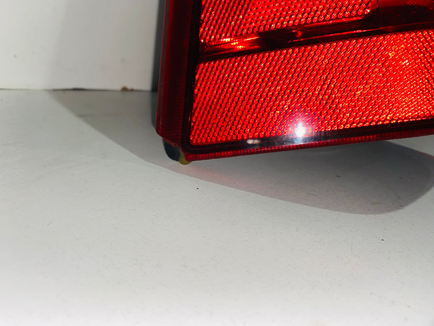 STOP IZQUIERDO PARA MAZDA TRIBUTE (2005-2006)