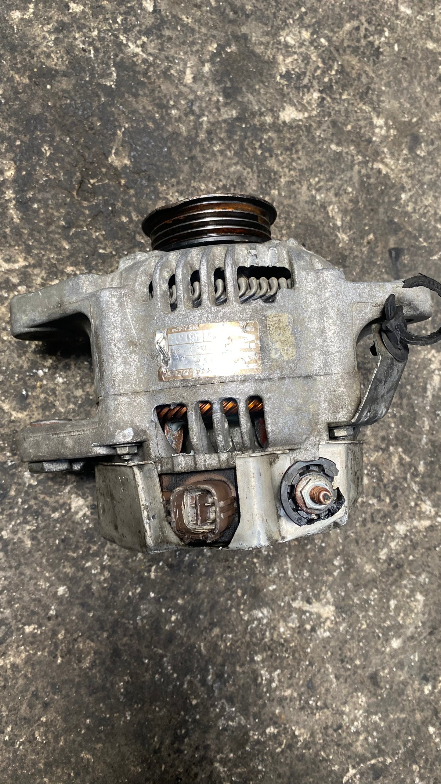 ALTERNADOR TOYOTA YARIS 2009