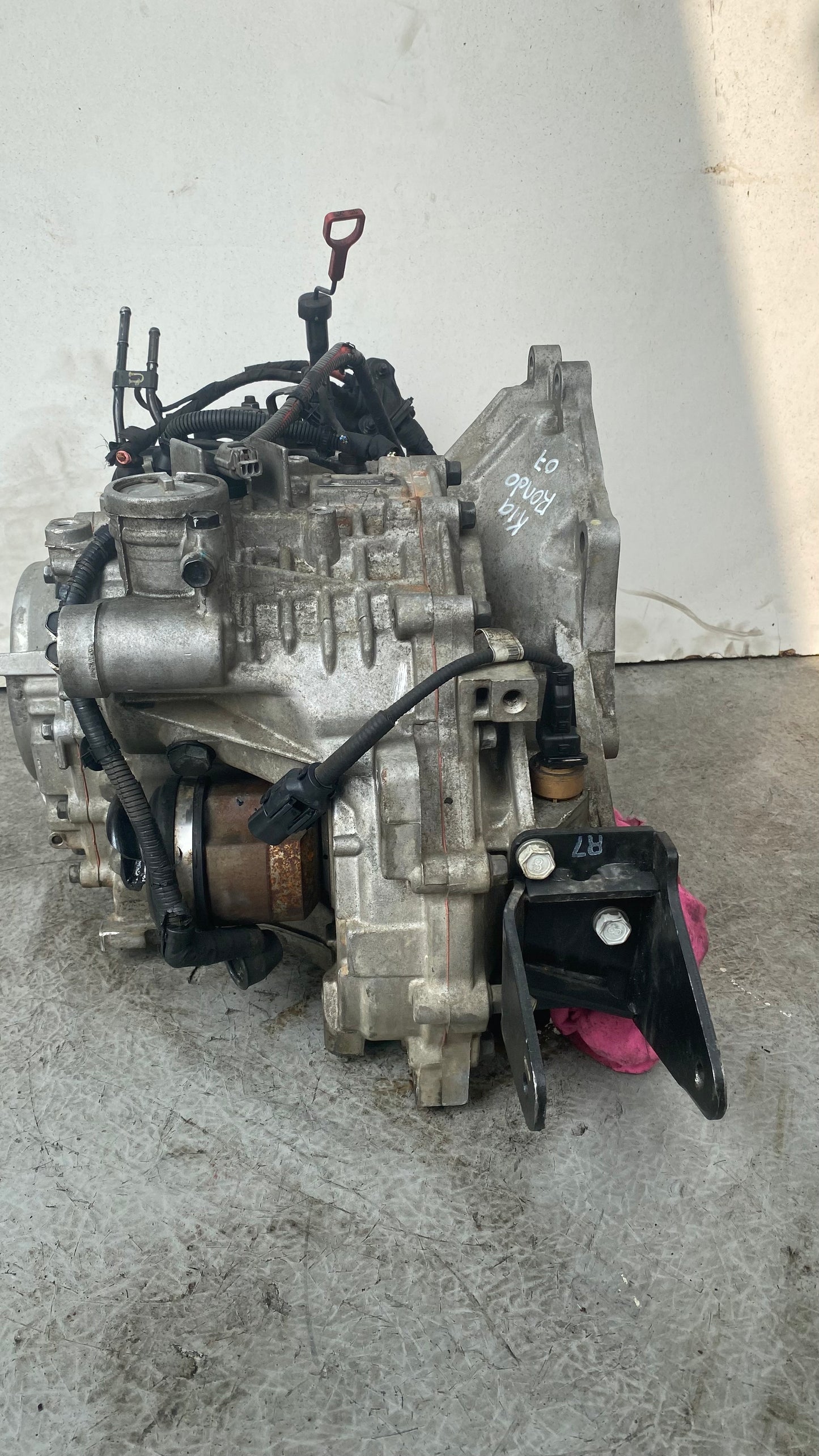 CAJA AUTOMATICA KIA RONDO 2007 2.7