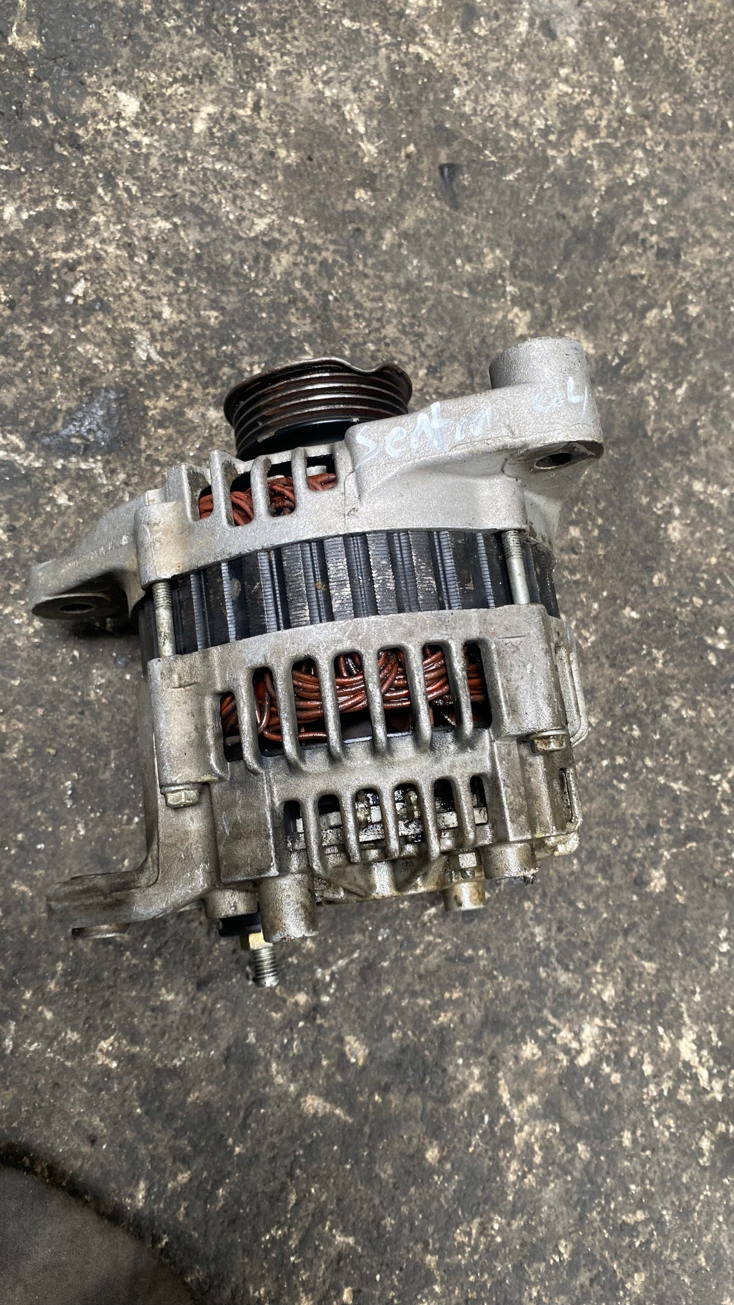 ALTERNADOR NISSAN SENTRA 2004