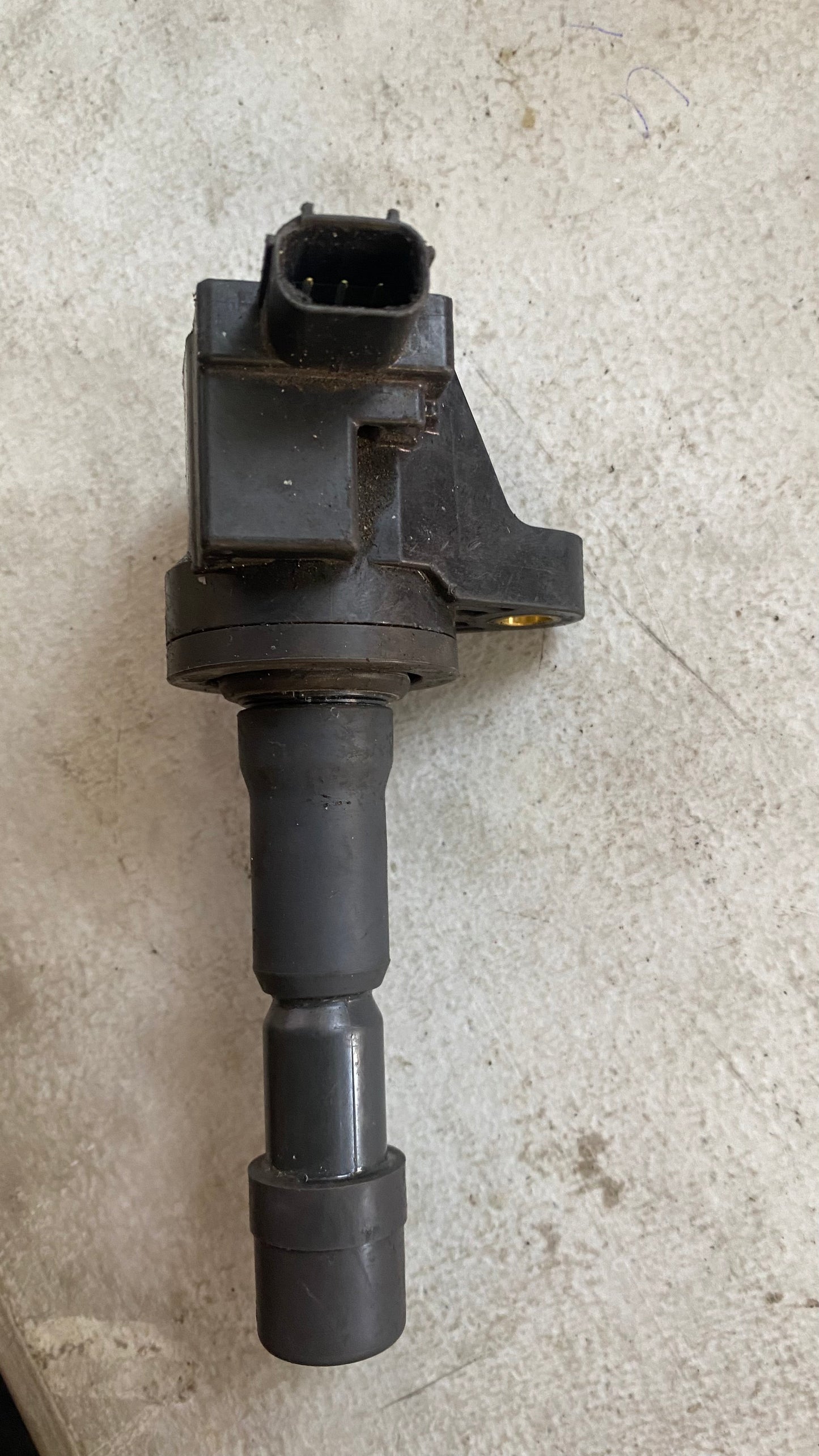 BOBINA DE ENCENDIDO HONDA L15A7 / CM11-116