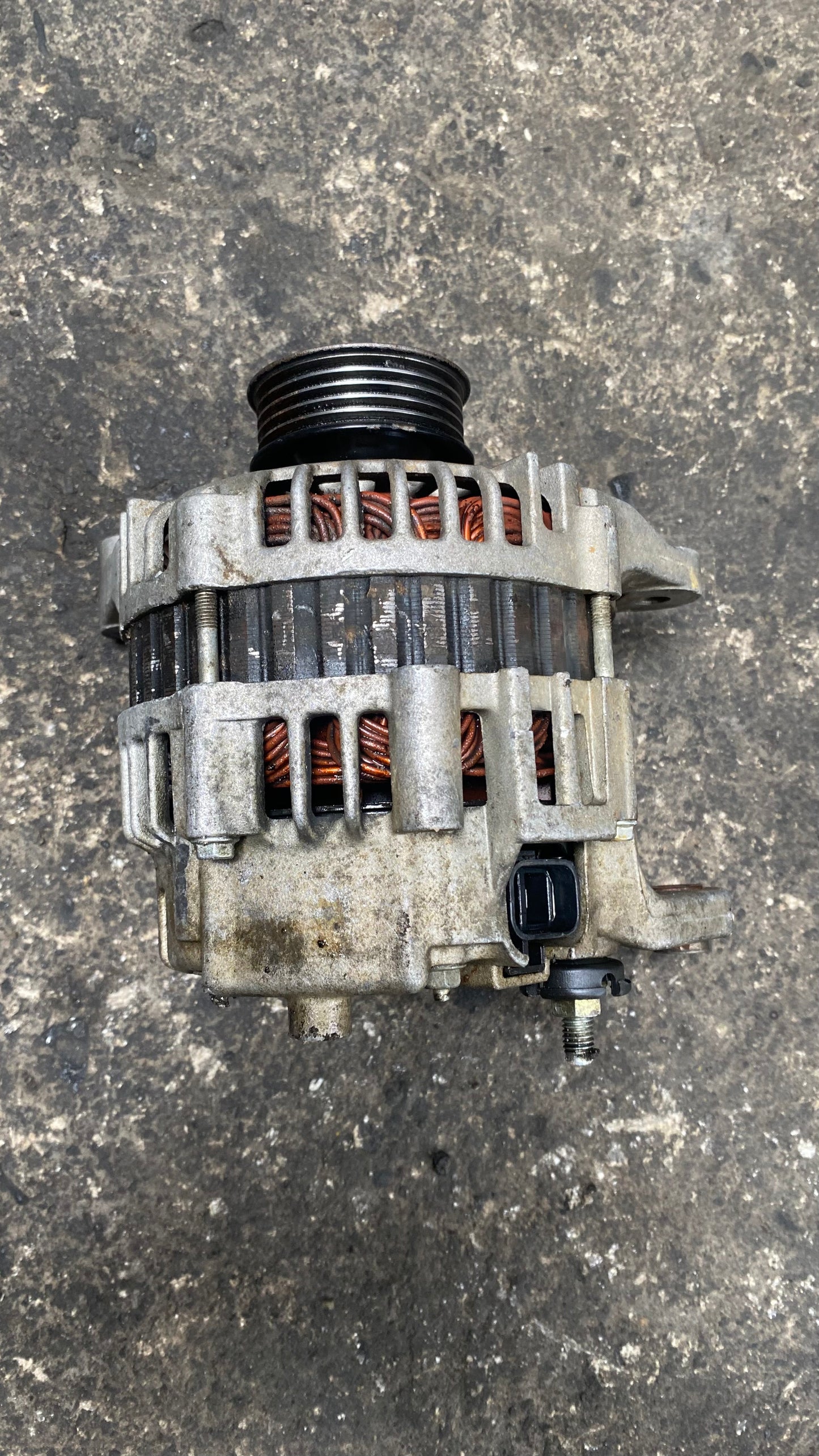 ALTERNADOR NISSAN SENTRA 2004