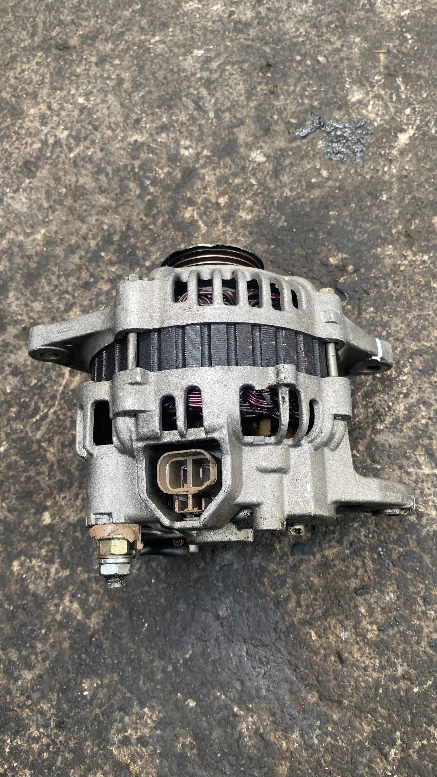 ALTERNADOR MITSUBISHI LANCER 2004