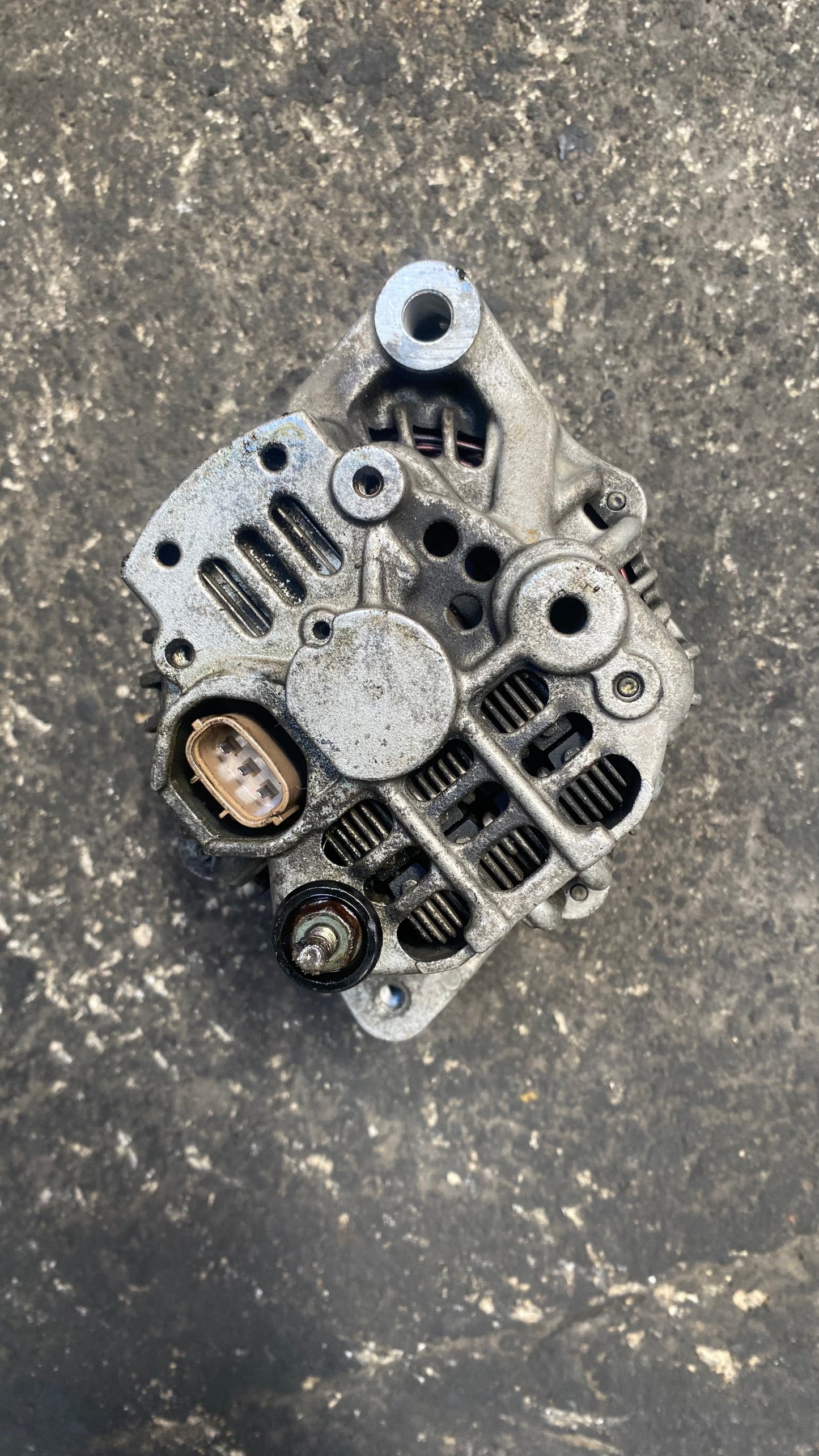 ALTERNADOR NISSAN XTERRA 2004