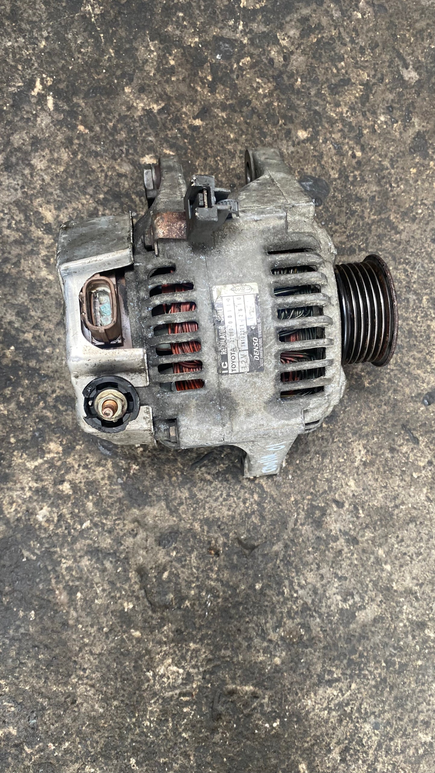 ALTERNADOR TOYOTA COROLLA 2001