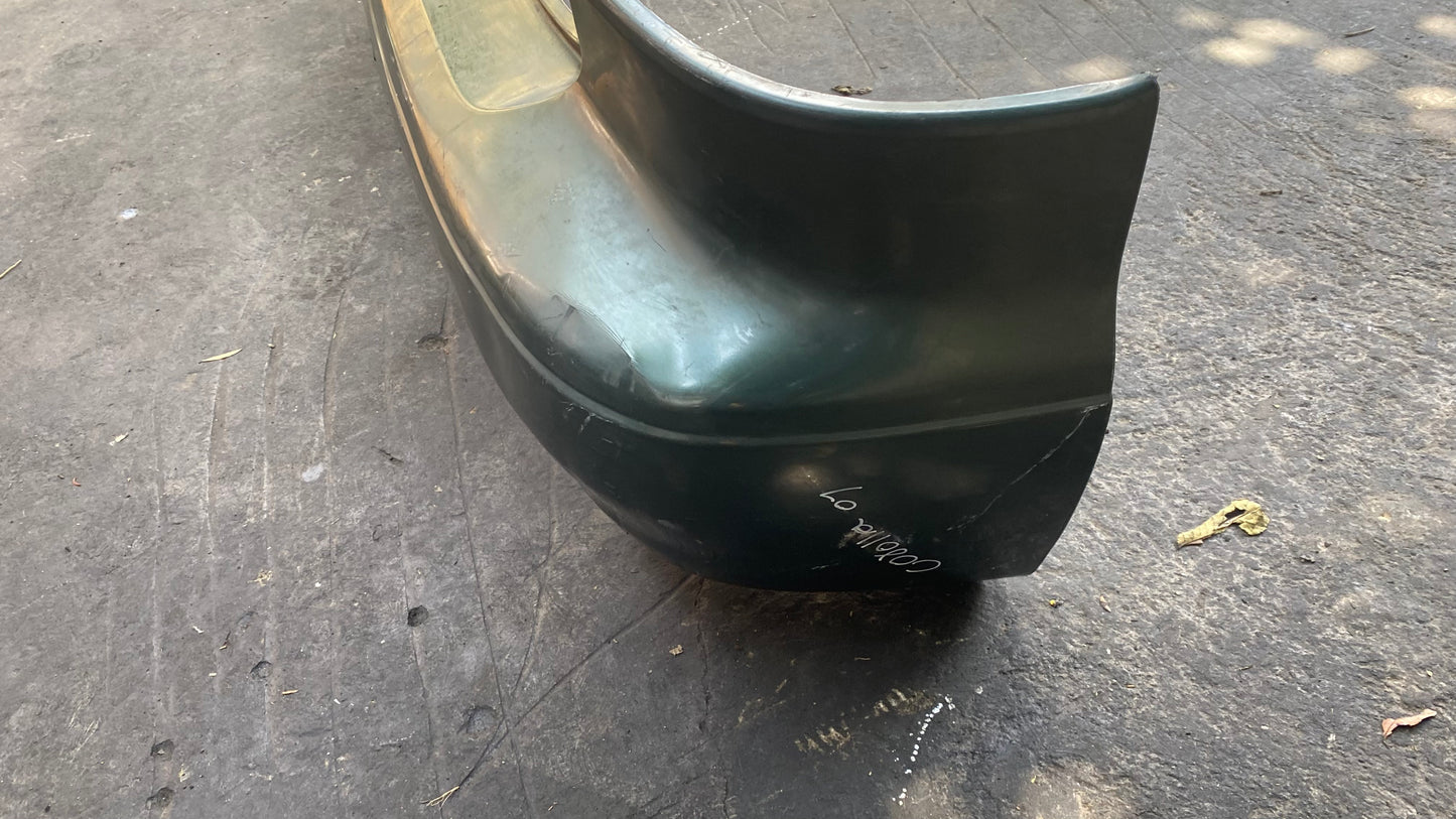 BUMPER TRASERO TOYOTA COROLLA 2001