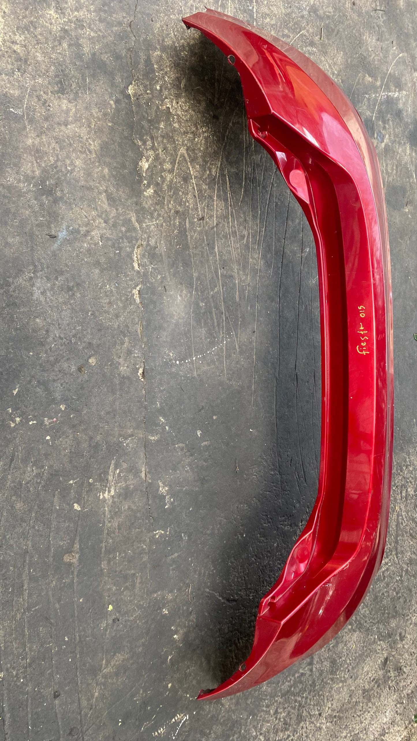 BUMPER TRASERO FORD FIESTA 2015