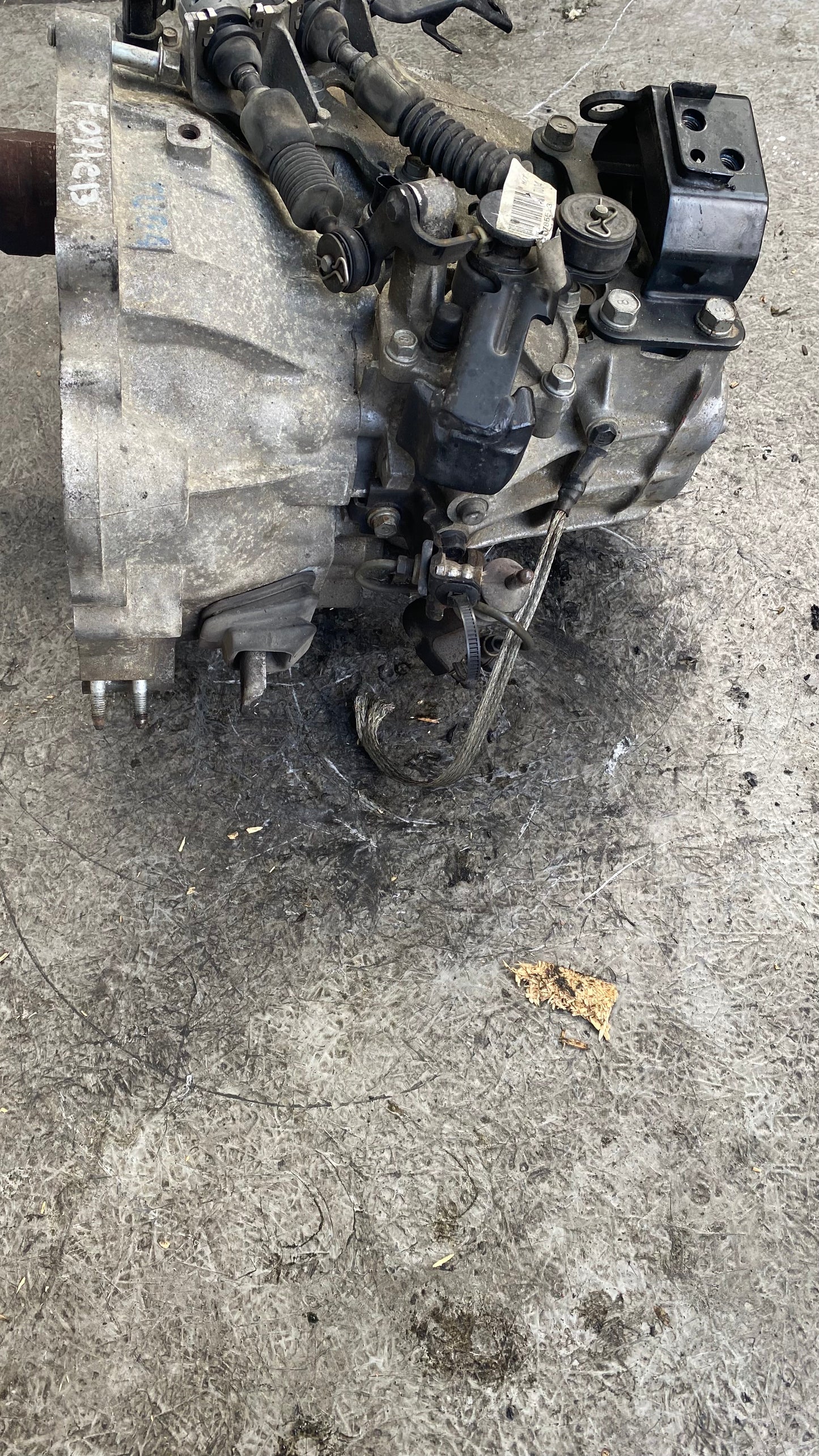 CAJA MECÁNICA KIA FORTE 2013