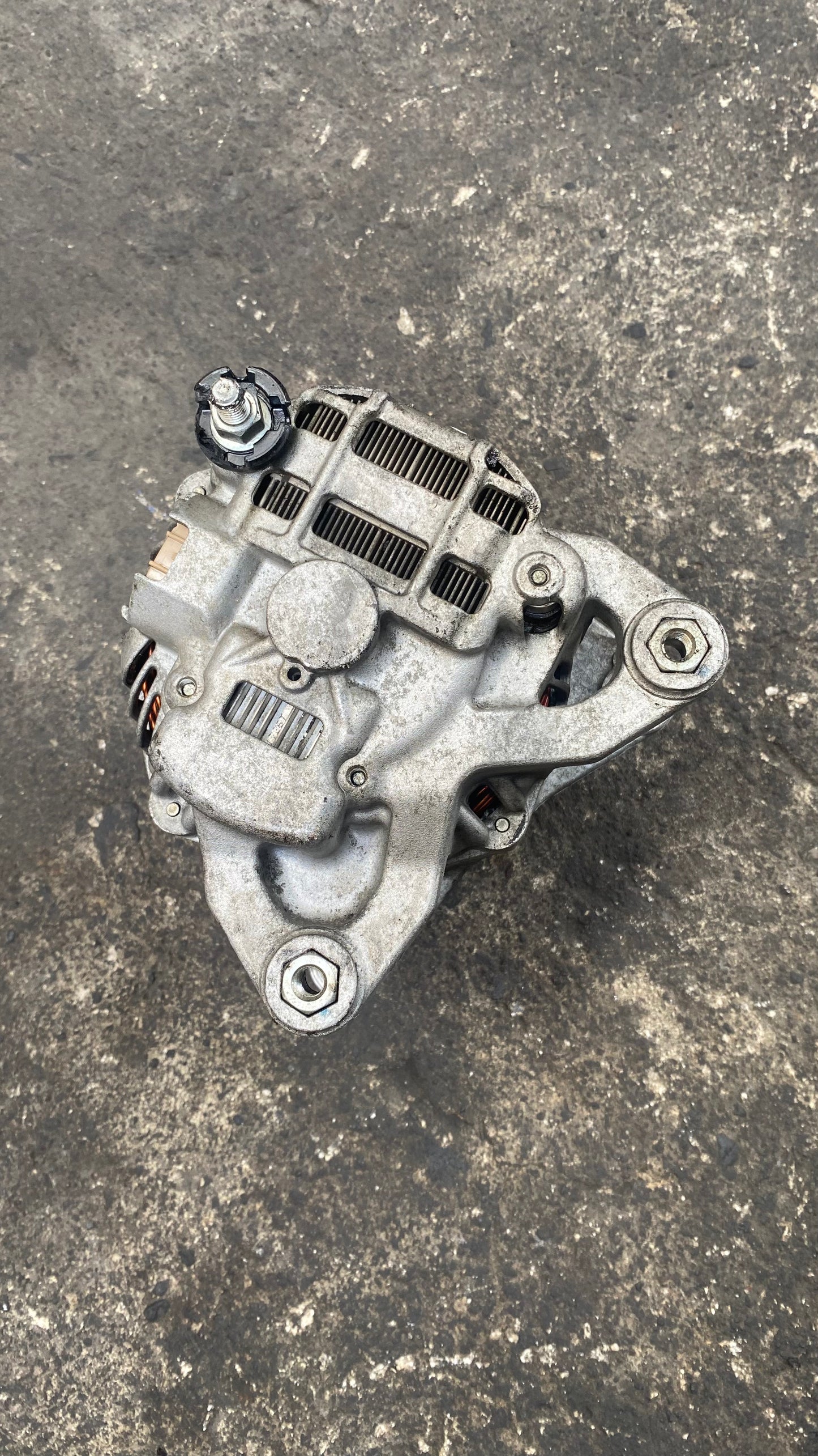 ALTERNADOR NISSAN SENTRA 2009