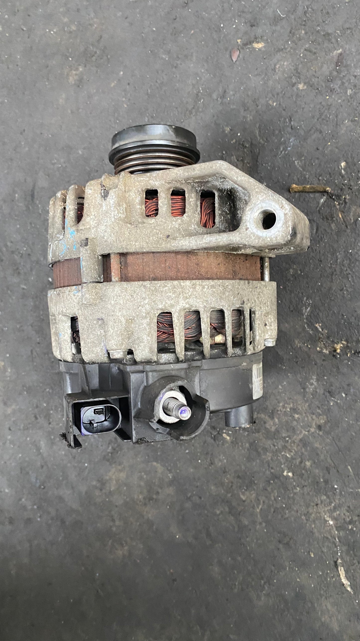 ALTERNADOR FORD FOCUS 2009