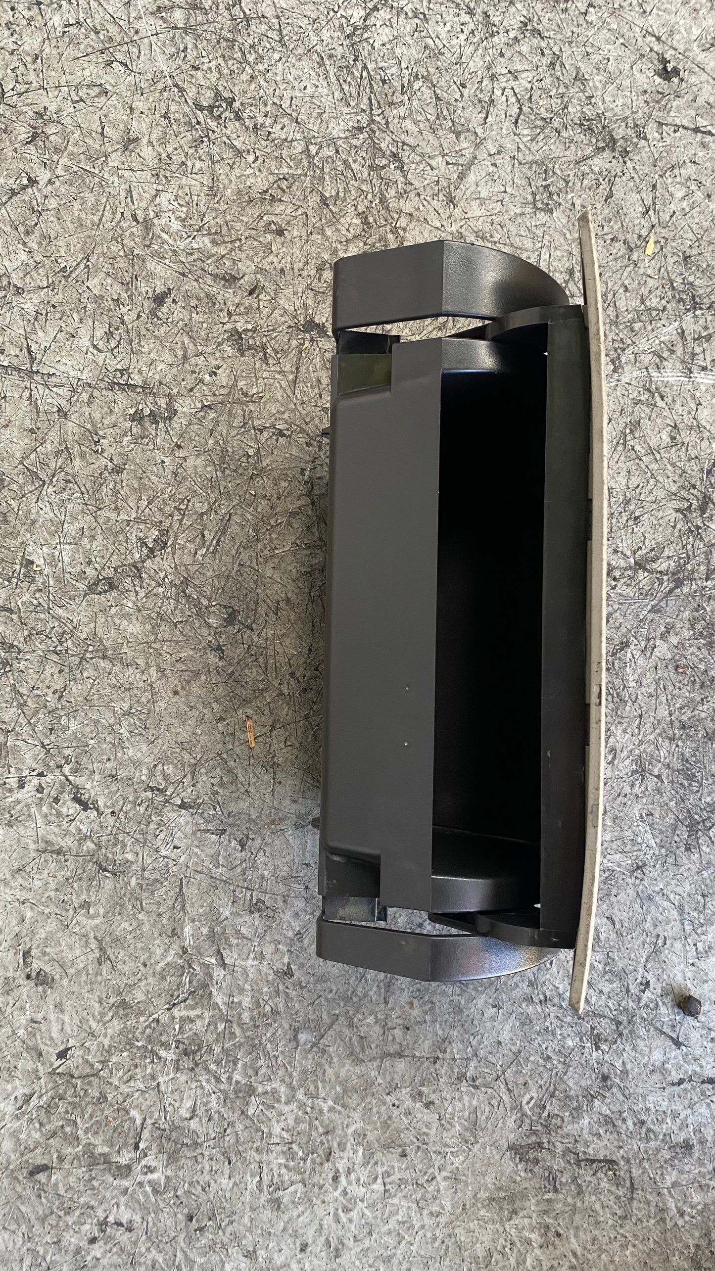 GUANTERA SUZUKI XL7 2006