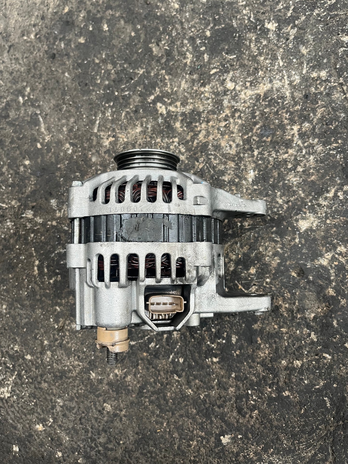 ALTERNADOR MITSUBISHI LANCER 2004