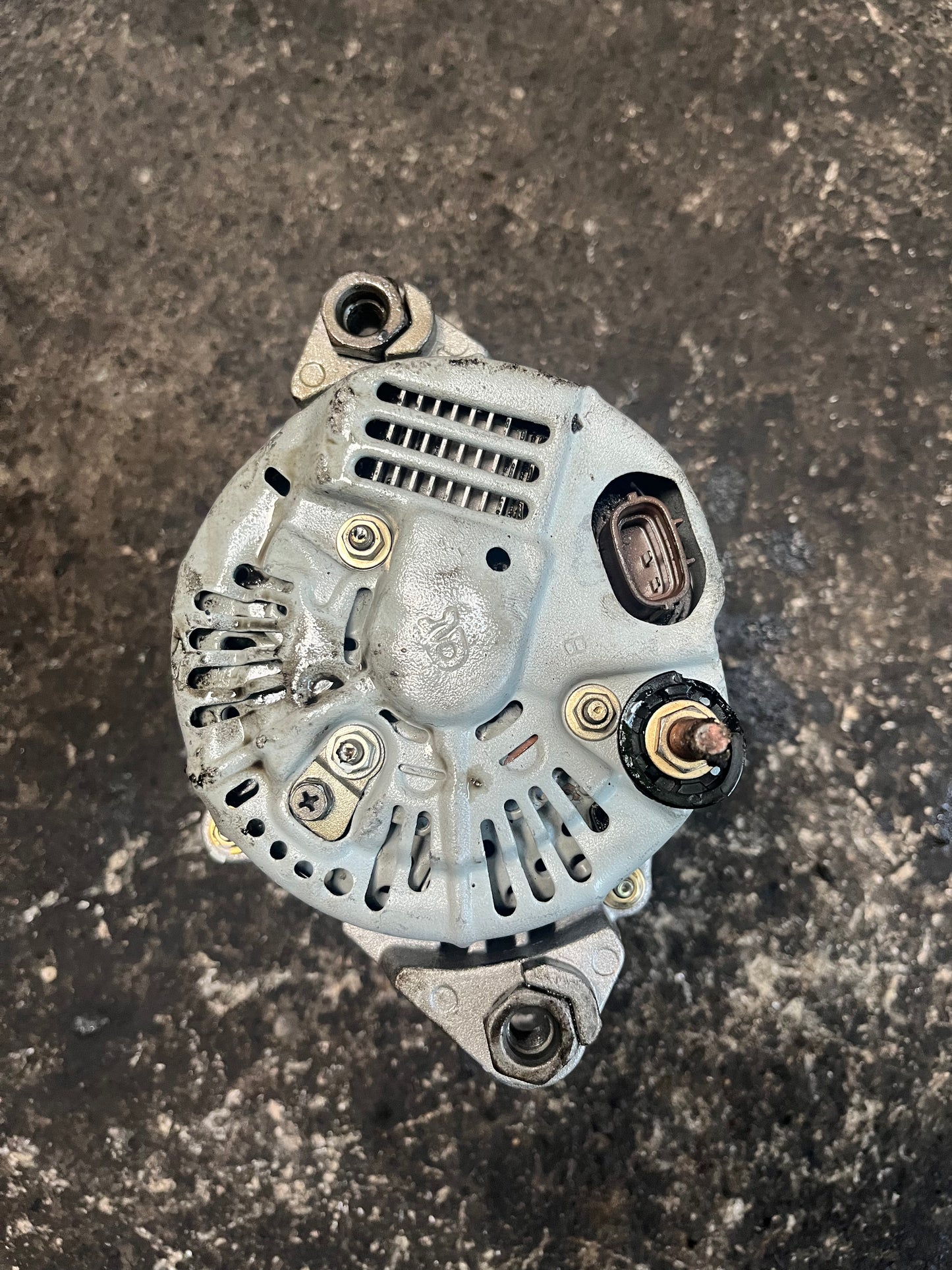 ALTERNADOR NISSAN SENTRA 2009