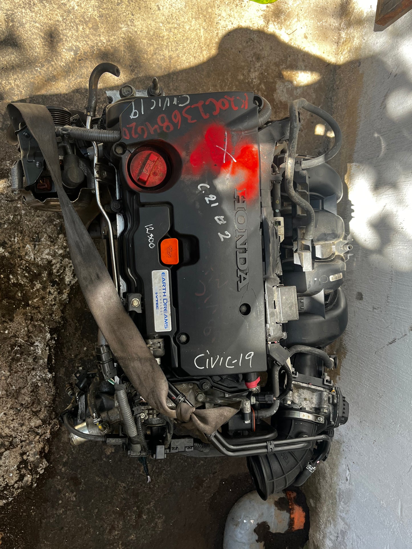 Motos de Honda Civic modelo 2019 K20C2 2.0 ojo con pequeño detalle en tapadera de tiempo ( quebrada)