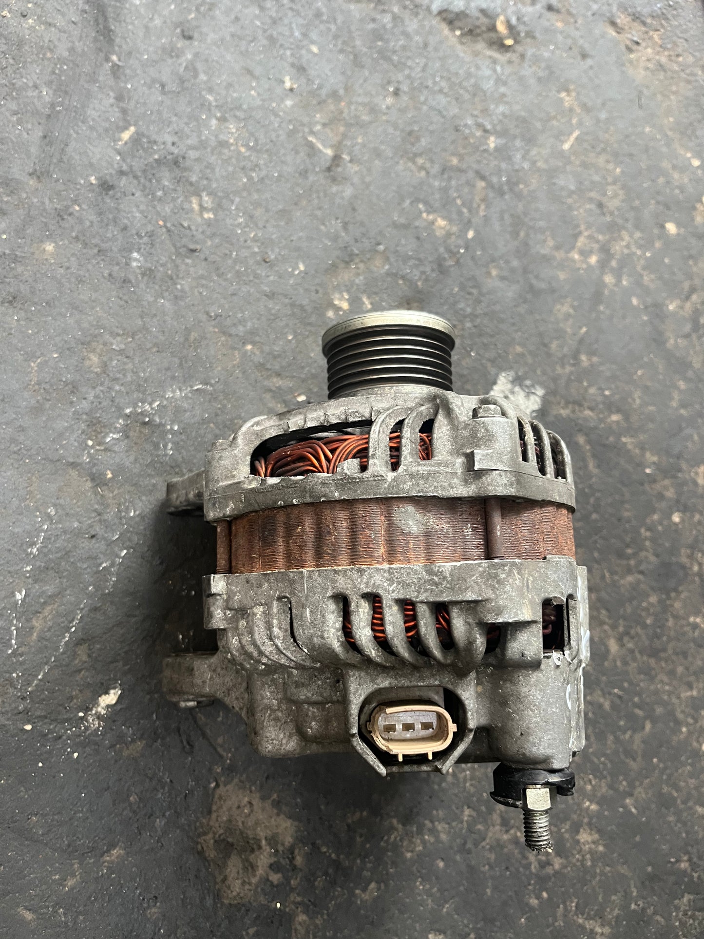 ALTERNADOR NISSAN SENTRA 2009