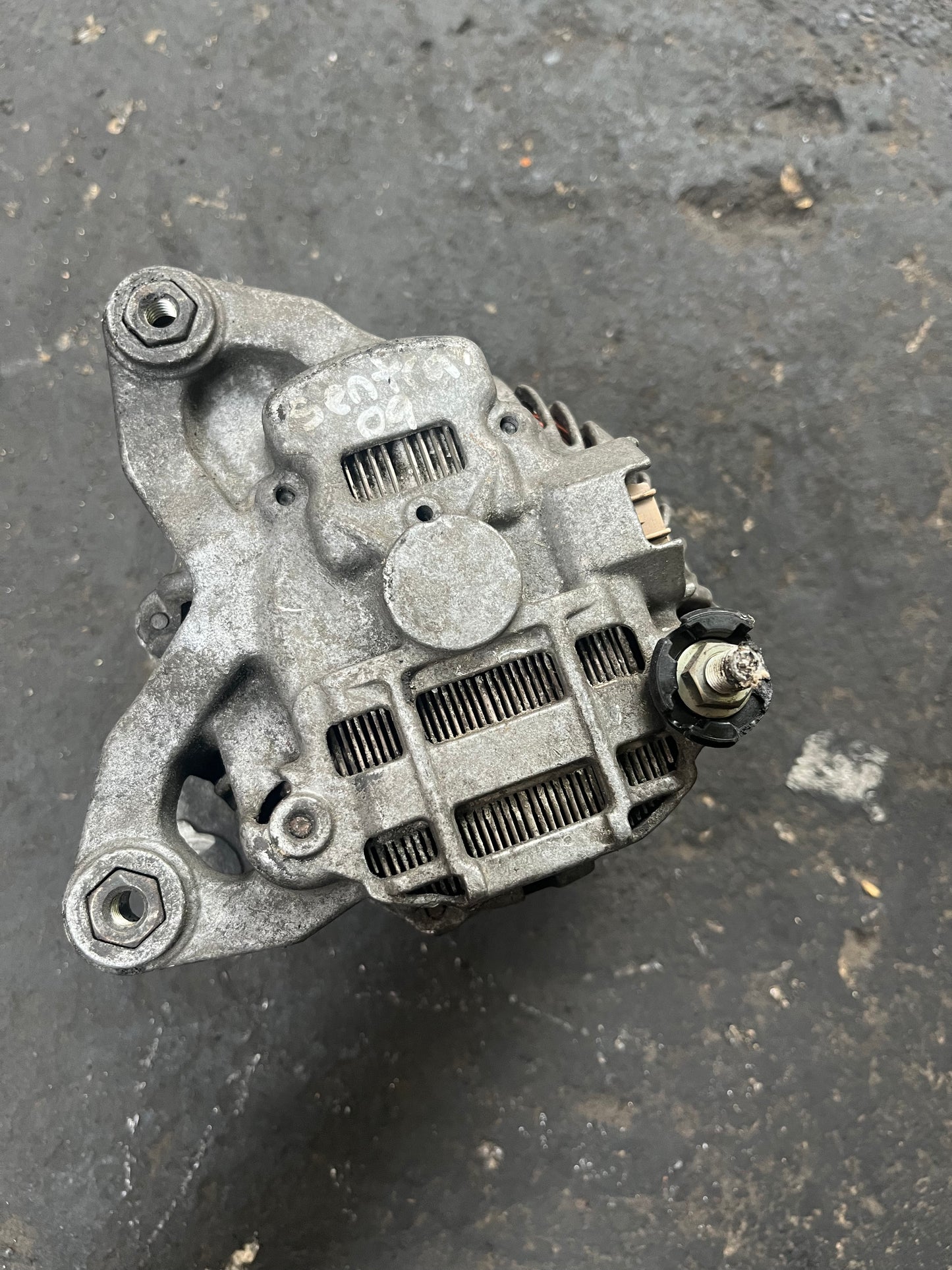 ALTERNADOR NISSAN SENTRA 2009