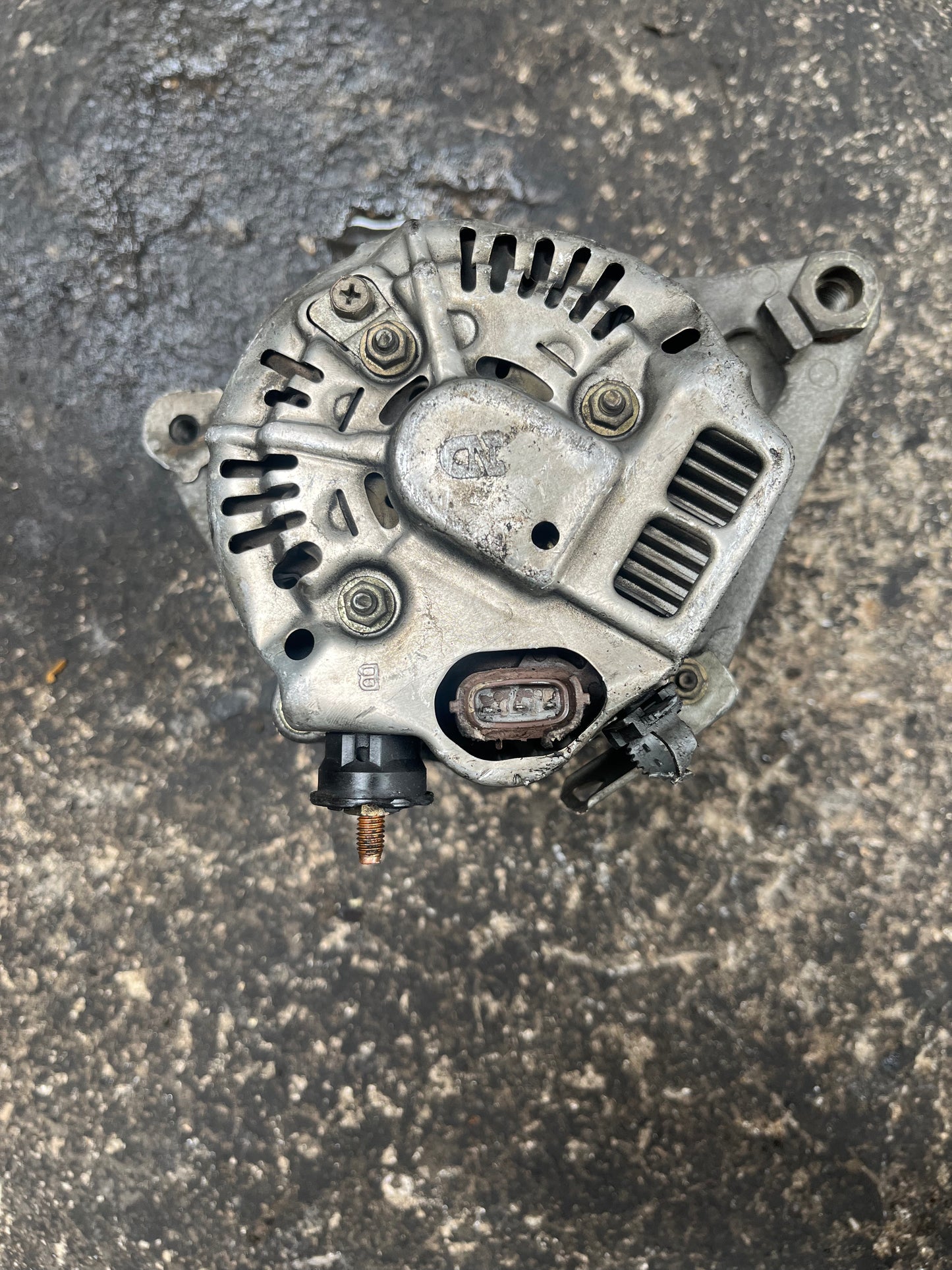 ALTERNADOR TOYOTA COROLLA 2001