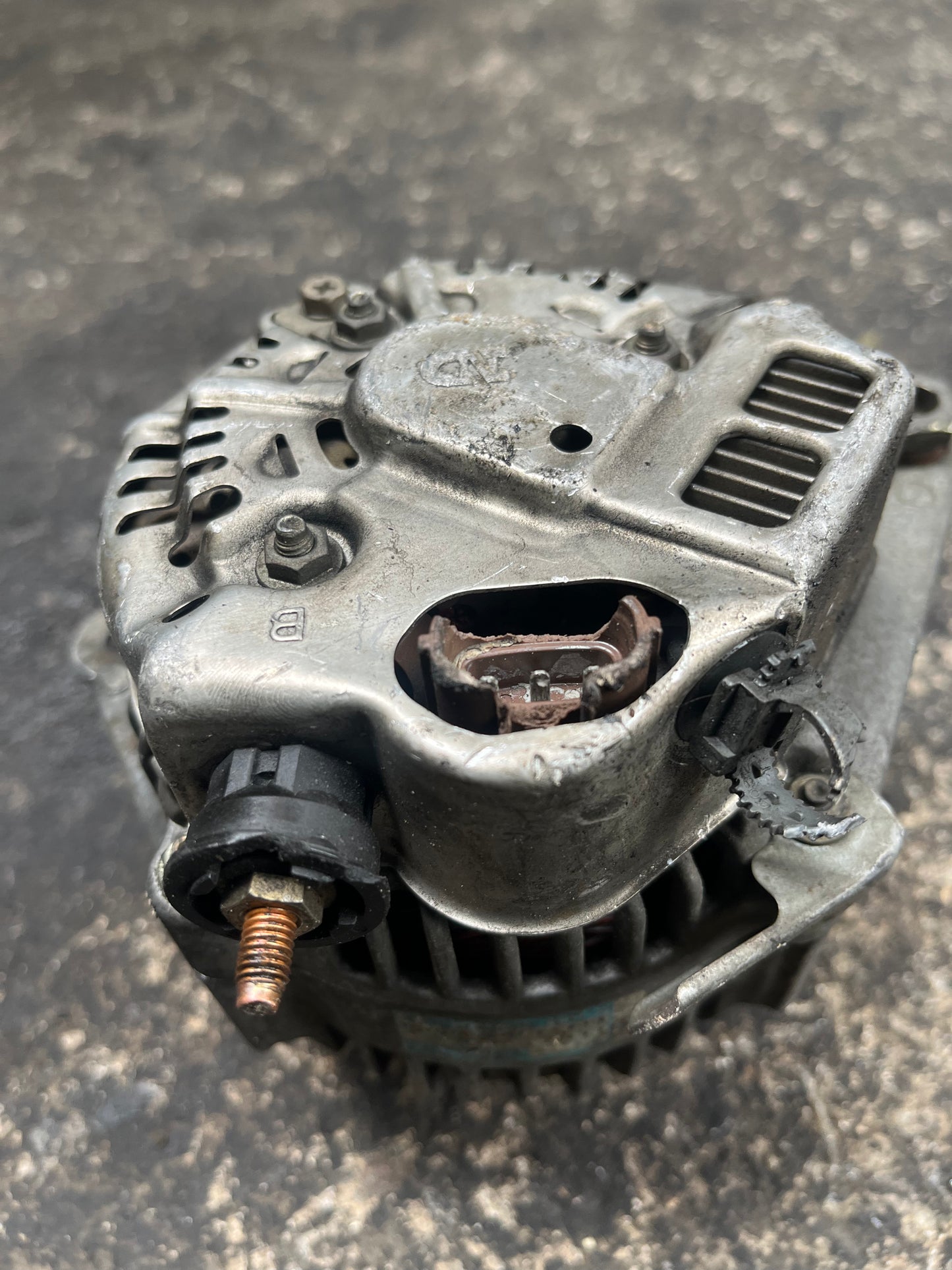 ALTERNADOR TOYOTA COROLLA 2001