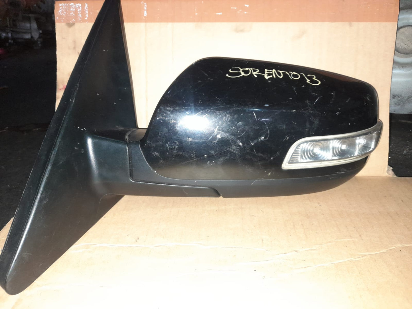 RETROVISOR KIA SORENTO LADO IZQUIERDO 2013
